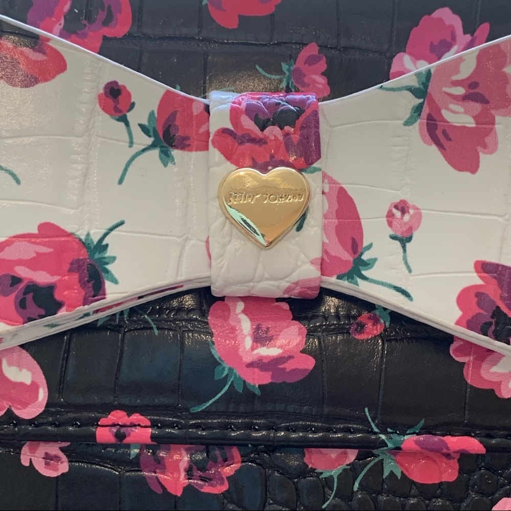 Betsey Johnson Floral Crossbody Wallet Handbag - Picture 8 of 13